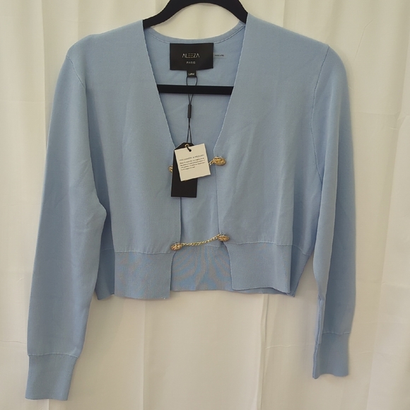 Aleeza Paris Baby Blue Cardigan with Gold Chain Closure NWT Size Large - Picture 1 of 5